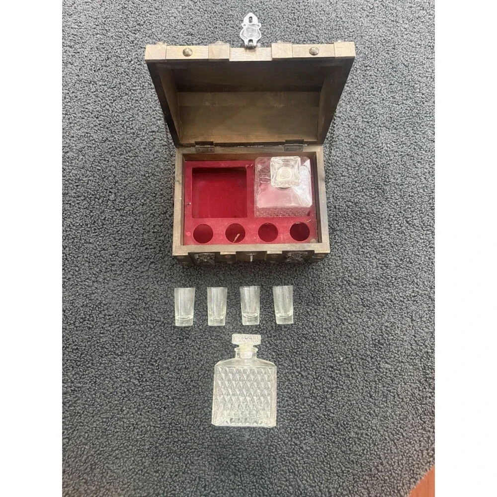 Vintage Japanese Liquor Chest Trunk With 2 Decanter and 4 Shot Glasses